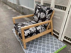 Skandináv favázas, állítható támlájú, összecsukható kényelmes fotel kivehető párnával