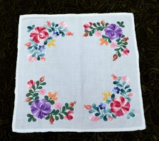 Embroidered tablecloth, matyo patterned tablecloth, centerpiece 35 x 34 cm