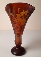 Réteges üveg váza Gallé jelzéssel