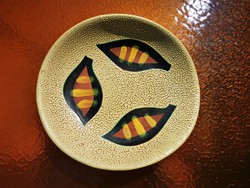 Craft bowl with craftsmanship