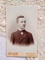 Antik magyar CDV/vizitkártya/keményhátú fotó fiatal férfi portréja Goszleth Budapest 1900 körüli