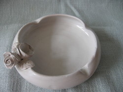 Shabby chic romantikus  plasztikus rózsás hamutartó B. Ilona szignó