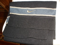 Nike kötött sál