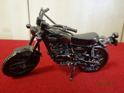 Yamaha motorcycle mockup, cast metal, made in Japan. He has! Jókai.
