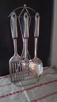 Retro inox állványos szedő és tálaló készlet, fekete műanyag  diszitésű fogók