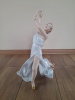 Régi Wallendorf porcelán táncoslány figura