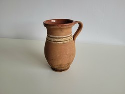 Régi vintage csíkos mázas népi cserépedény tejesköcsög edény füles korsó cserépkorsó