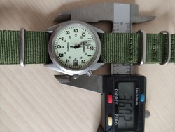Seiko Kintetik automata katonai óra-karóra