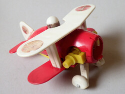 Régi retró vintage műanyag piros játék repülő makett modell