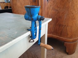 Régi vintage kék öntöttvas vas mák daráló mákdaráló