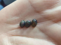 5x7 mm-es kaboson fekete opál drágakövek 3db  Etiópiából!