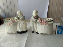 Faience pot in pairs, a little boy and a little girl