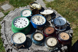 11 pcs old mixed watch movement / clothing / mom / chinese / umf / gdr.