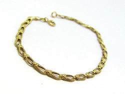 Gold bracelet (Kecs-au89365)