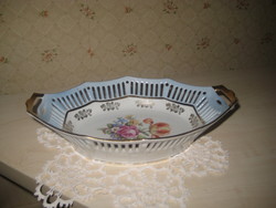 Jelzett PM porcelán tálka ,  áttört  finom  német  porcelánból  11,5 x 20 cm