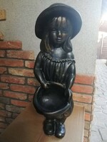 Kalapos kislány szobor  60 cm