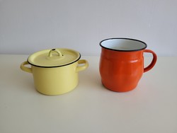 2 Pcs old retro yellow enameled lid with legs and a red milk mug with a stem