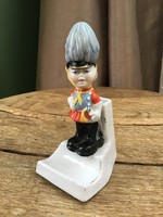 Antik angol porcelán figurális tartó, talán fogpiszkálótartó?