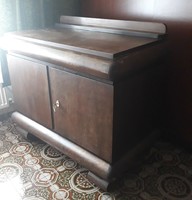 Art deco, kis tálalószekrény, fellelt állapotban! LEÁRAZTAM!