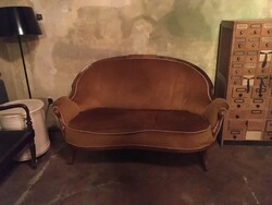 Neobarokk stílusú kanapé eladó!