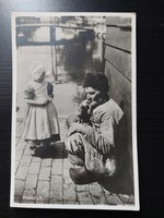 Régi holland képeslap, fotó, figurális, pipázó ember, életkép
