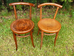 2 db antik, jelzett eredeti, egyforma ritka Thonet szék párban eladó nagyon stabil állapotban