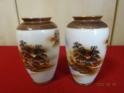 Japán porcelán váza, magassága 13 cm, két darab egyben eladó. Vanneki! Jókai.
