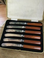 Régi bakelit nyelű angol vajazó kés készlet dobozában