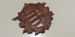 Magyar koronás címerrel bronz sapka rózsa