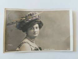 Old postcard photo postcard lady berthe nanon
