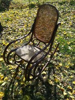 Thonet rocking chair in good condition