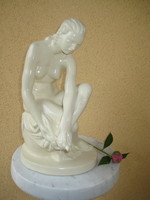 Kisfaludi- Strobl    : Fürdés után   33 cm