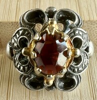 231T. About 1 forint! Antique silver garnet stone ring in gold-plated socket!
