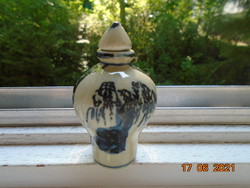 Hand-painted Chinese cobalt blue and white snuff bottle with hand-painted dynastic Kangxi mark