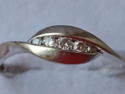 LEÁRAZVA! 9 karátos fehérarany gyűrű 0,10 ct gyémánttal 52 -es méret