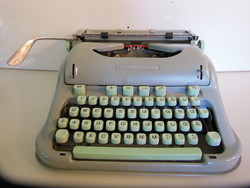 Typewriter - hermes 3000 - mint green - German keyboard - 32 x 32 x 14 cm - brand new - beautiful
