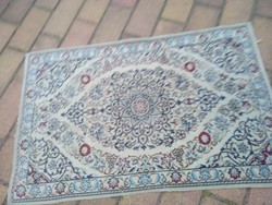 Carpet, oriental silk. 50 X 78 cm.