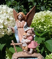 Gyermekekre vigyázó angyal