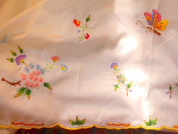 Table cloth embroidered with Herend porcelain motifs 144 cm x 80 cm