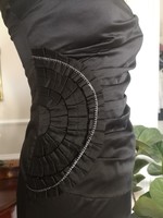 LULUMARY 38-as fekete, pamutszatén, dekoratív alkalmi ruha, különleges oldalhajtás, 3D applikáció l