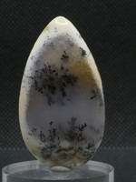 Természetes dendrites Opál ásvány, kaboson csiszolású ékszeralapanyag. 8,4 gramm