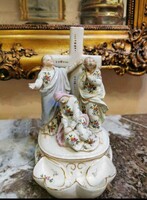 Fájdalmas Szűzanya a keresztnél - szenteltvíztartó porcelán