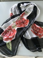 Large Silk and Viscose Blend Shawl with Beautiful Roses, 180 x 92 cm