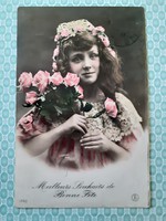Régi fotó képeslap kislány virágokkal francia vintage levelezőlap