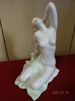 Aquincum porcelán figura, kézzel festett, lány törölközővel. Vanneki! Jókai.