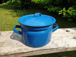 Enameled old vintage enameled small blue lidded iron pot pot decoration