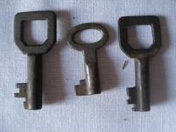 Antik kis kulcsok