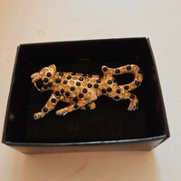 Leopard figure brooch/pin