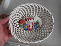 Szakmáry jelzéssel hollóházi fonott kosárka - 15x18 cm, magassága 5,5 cm