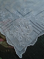 Old, sewn, embroidered handkerchiefs, handkerchiefs, handkerchiefs. 29 X 29 cm.